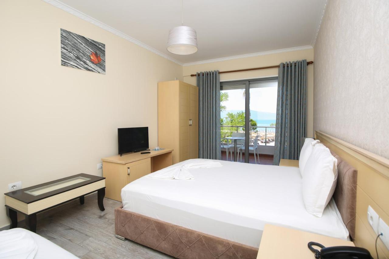 Hotel Summer Stars Вльора Екстер'єр фото